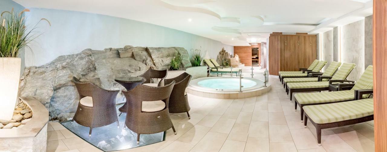 Hotel Madeleine Обергургл Екстериор снимка